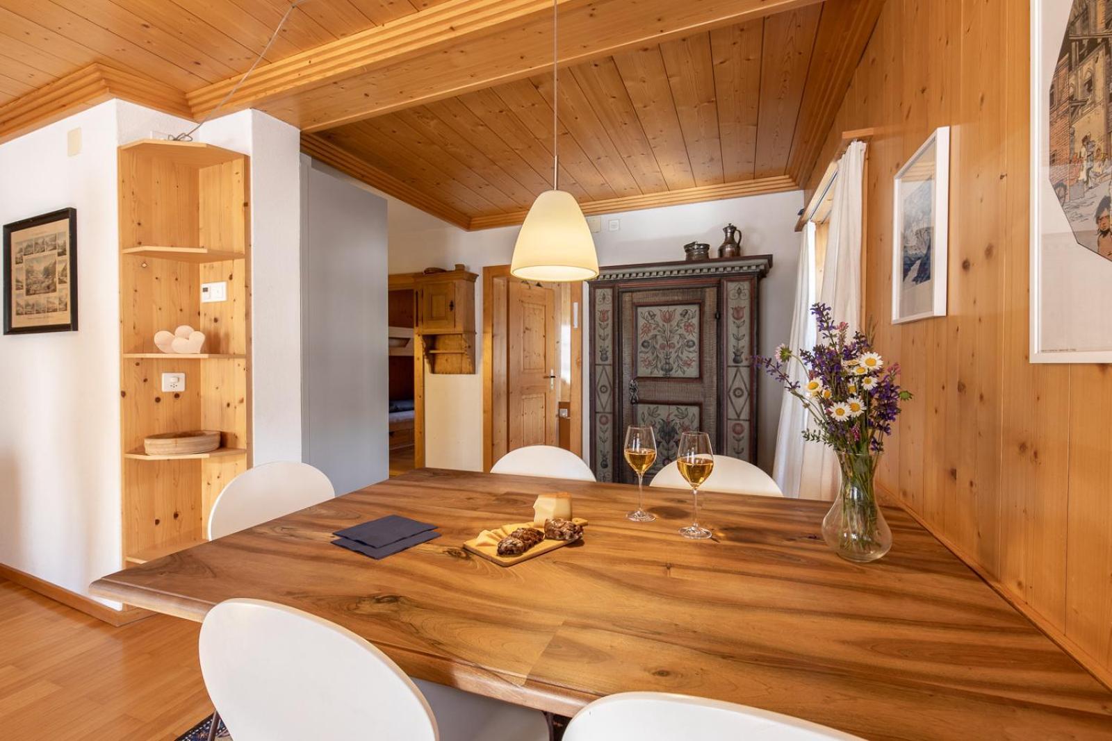 Appartamento Chasa Tredeschin Scuol Esterno foto