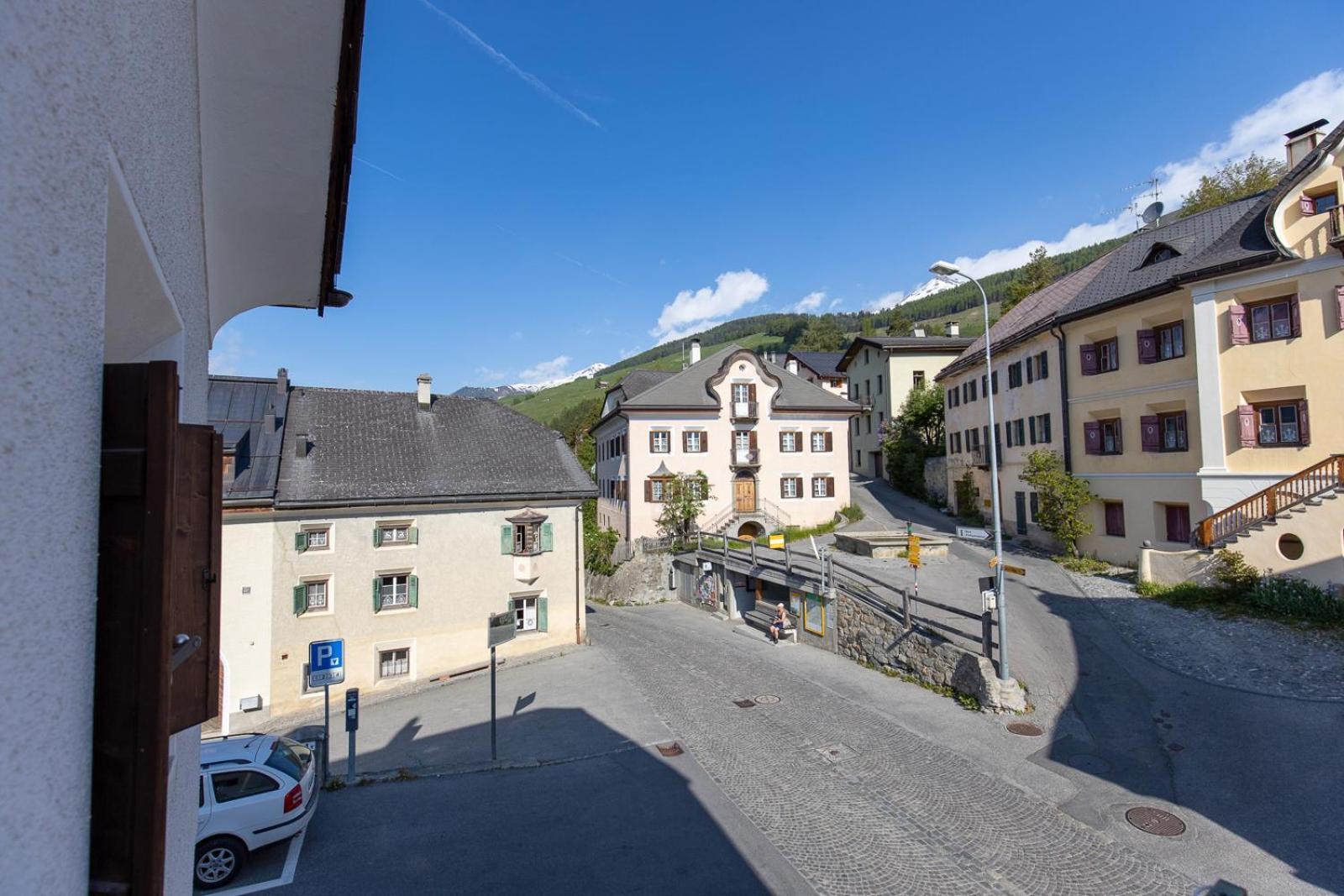 Appartamento Chasa Tredeschin Scuol Esterno foto