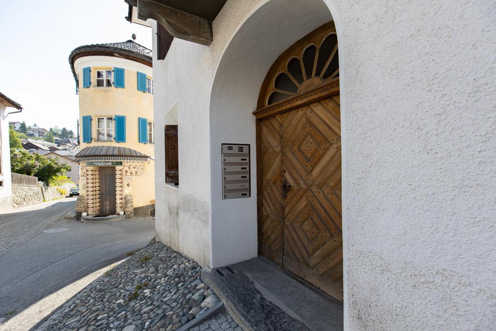 Appartamento Chasa Tredeschin Scuol Esterno foto